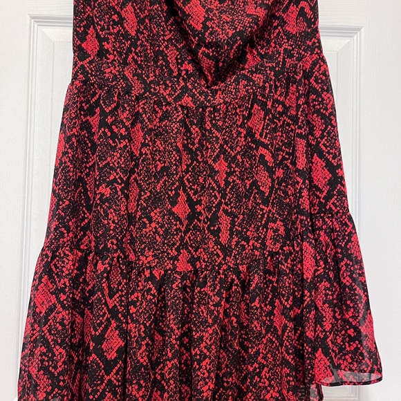 Dress - Picture 2 of 3